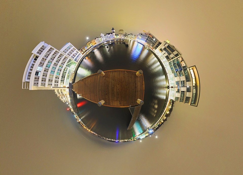360-degree panorama image 