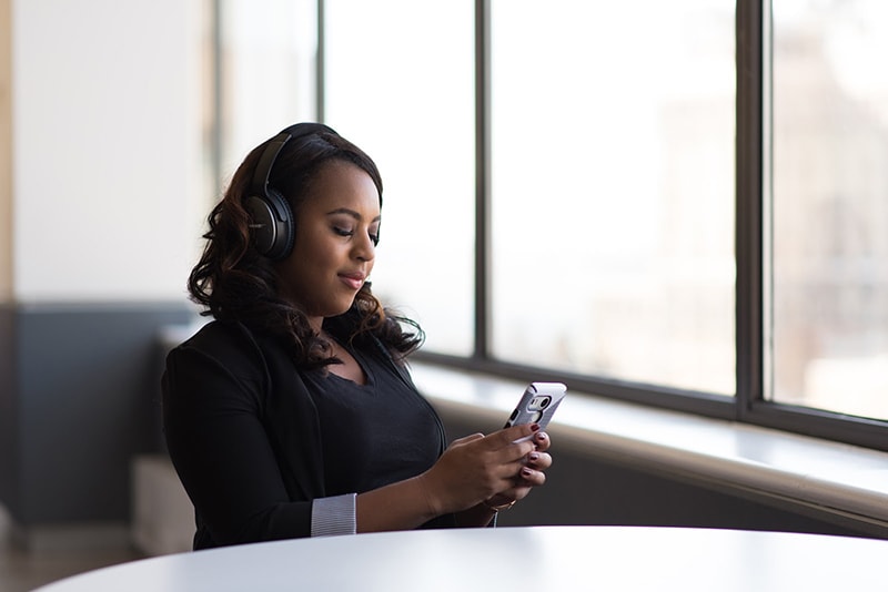 lady on phone with headset