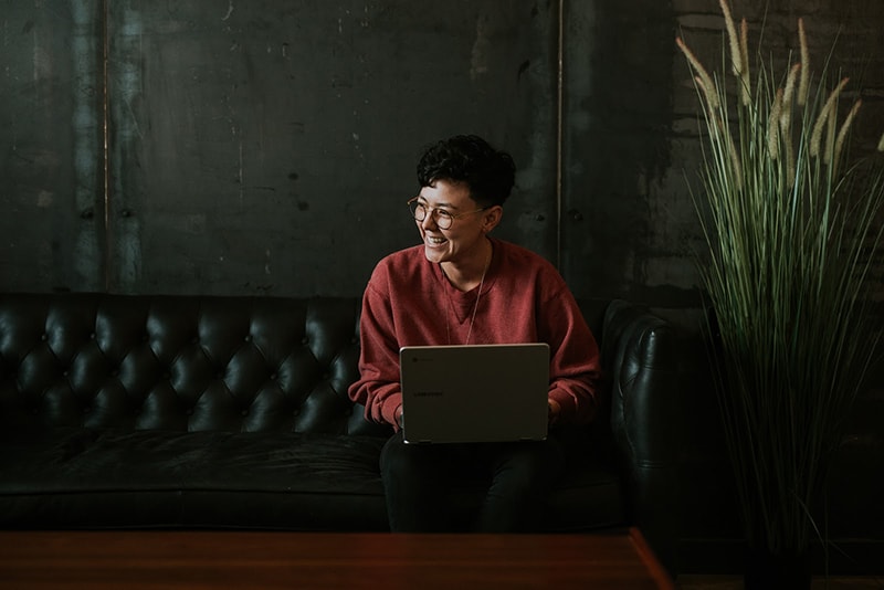 lady with laptop