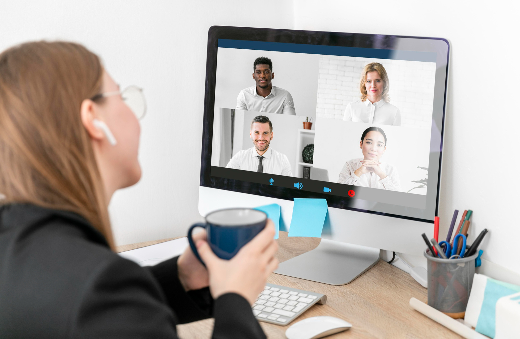 Konferensi Gratis vs Google Meet